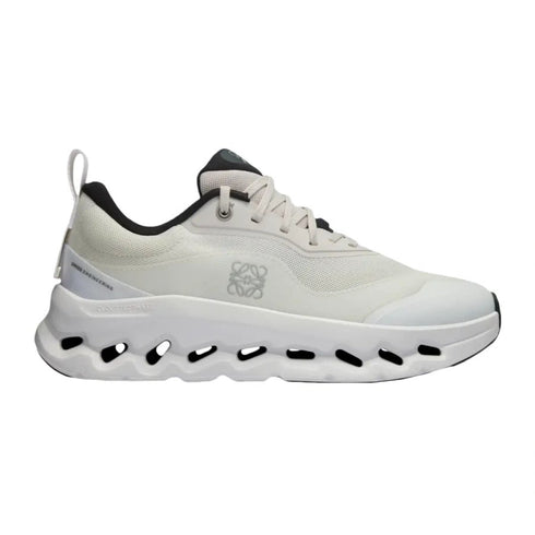 cloudtilt loewe 2 Unisex Sneakers 1 - Light
